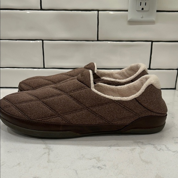 OluKai Puku\'i Slipper Toffee Quilted Slippers with Cream Lining Men’s 13 NWT main image 14